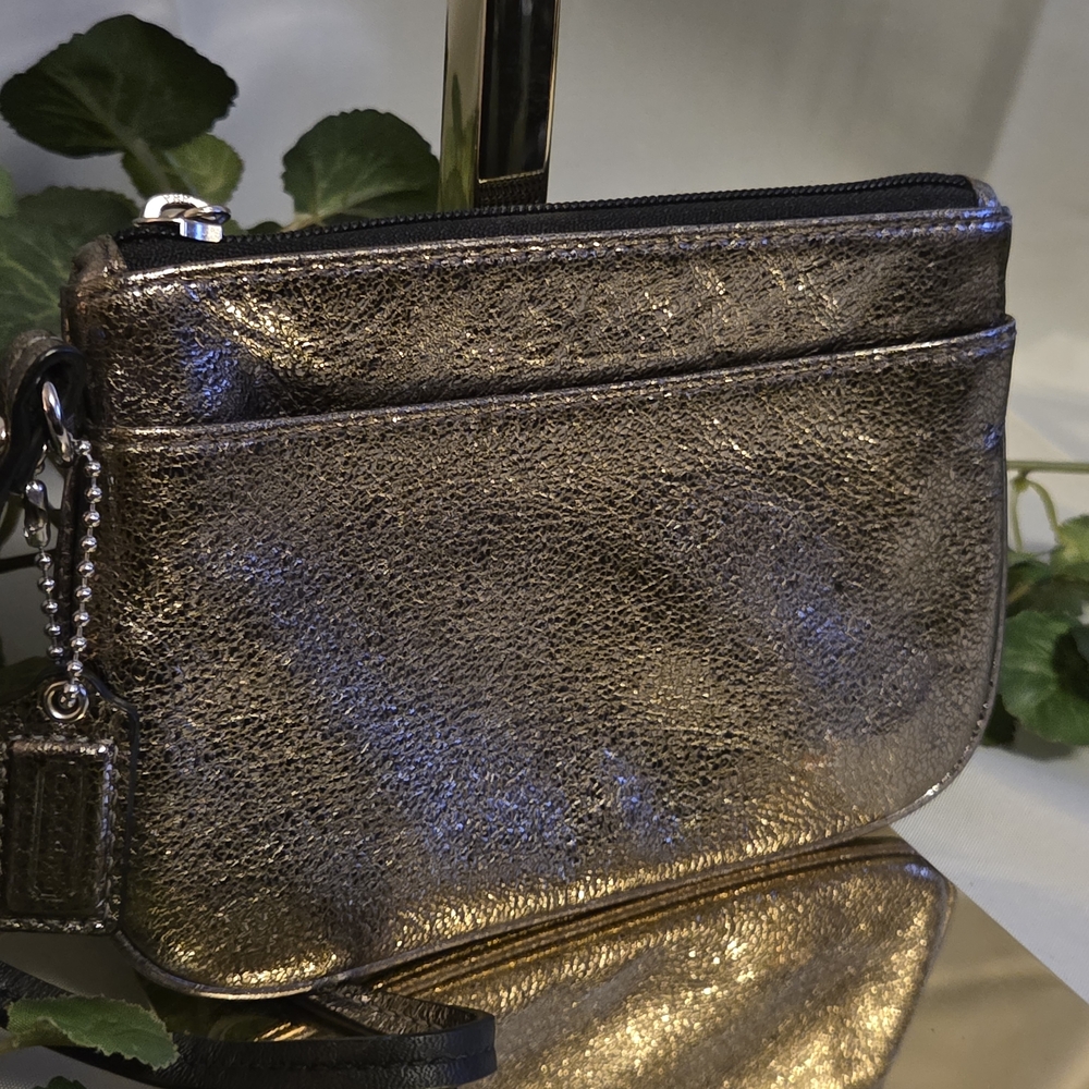 Coach Metallic Leather Wristlet Bronze Gold Zip Clutch w/ Hangtag